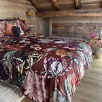 住宿加早餐酒店 Private Luxury & Silence Retreat With Spectacular View Over The Maggiore 斯特雷萨