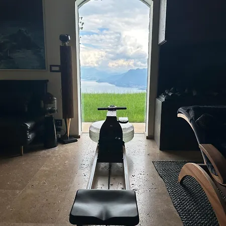 Private Luxury & Silence Retreat With Spectacular View Over The Maggiore Frühstückspension Stresa