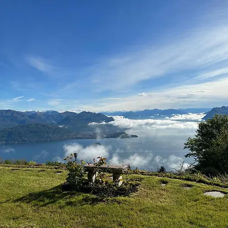 Bed & Breakfast Private Luxury & Silence Retreat With Spectacular View Over The Maggiore Stresa