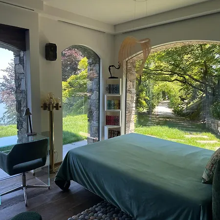 Couette-café Private Luxury & Silence Retreat With Spectacular View Over The Maggiore