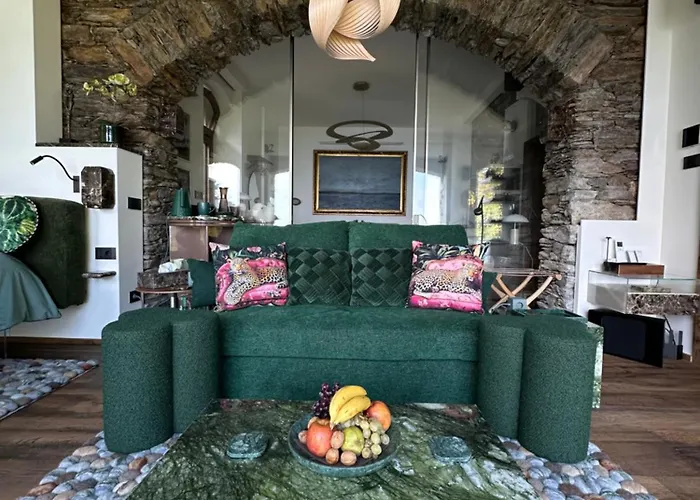 Bed & Breakfast Private Luxury & Silence Retreat With Spectacular View Over The Maggiore Stresa