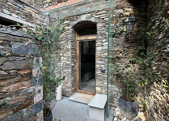 Private Luxury & Silence Retreat With Spectacular View Over The Maggiore Bed & Breakfast