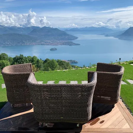 Bed & Breakfast Private Luxury & Silence Retreat With Spectacular View Over The Maggiore Stresa