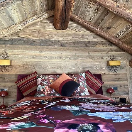 Private Luxury & Silence Retreat With Spectacular View Over The Maggiore Bed and Breakfast 4*